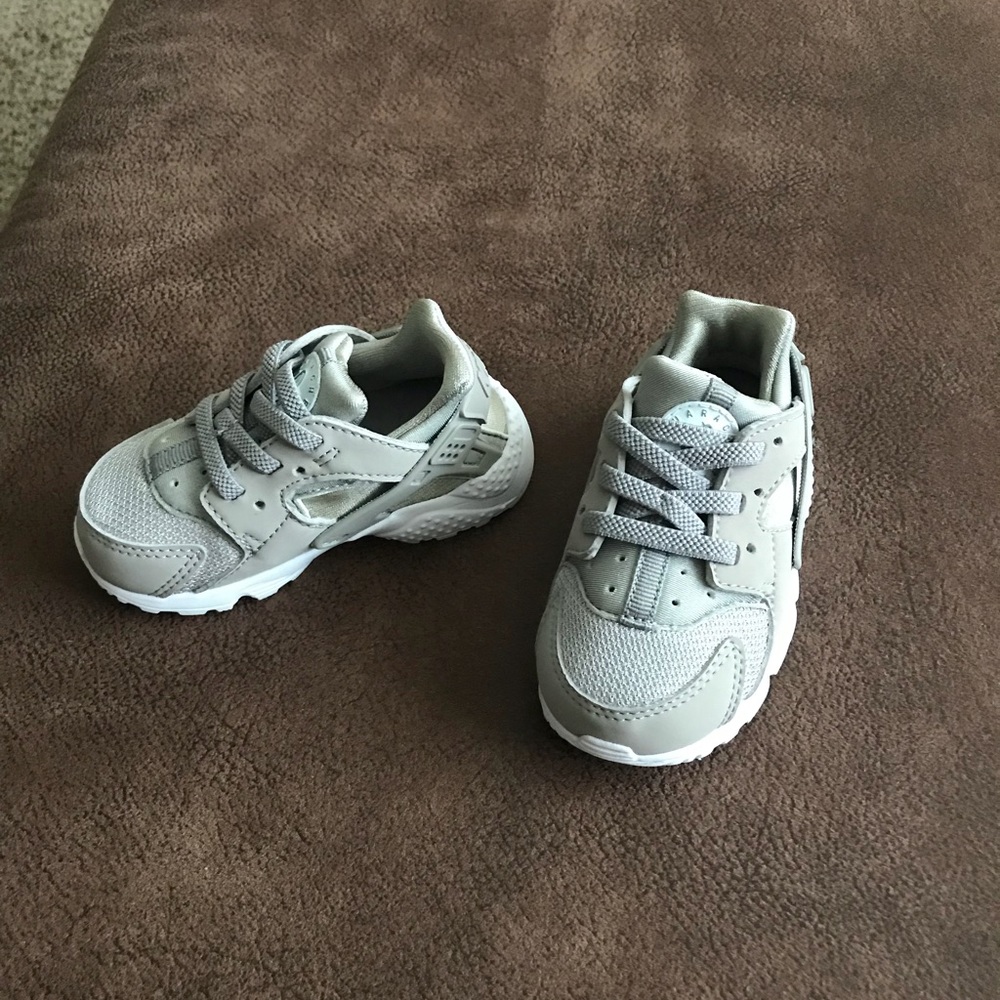 Size 5c Nike Huaraches